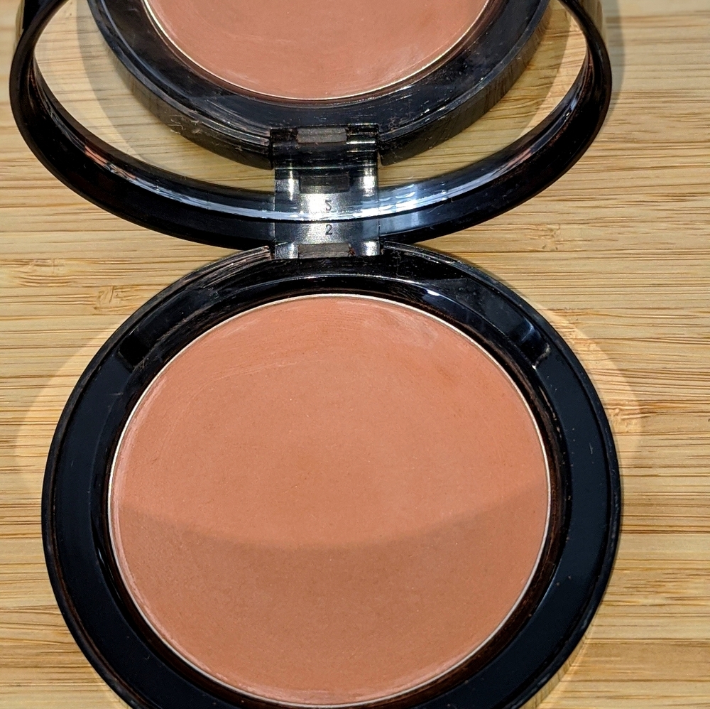 Bobbi Brown Bronzer - Deep 4